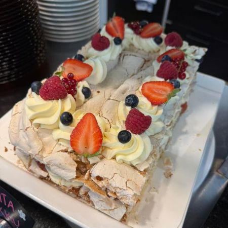 KESÄKAHVILA AUKI!🌻☀️

Maistuisiko ihana britakakku kahvin kanssa?

Meiltä löydät myös:
Lohikeittoa
Jauhelihamakaroonilaatikkoa
Palapaistia 
Savulohi ja perunasalaattia
Ruokaisia salaatteja 

Herkkutorilta:
Mansikkaa 🍓 
Perunaa🥔

🌟Kotijuustoa 🧀🌟

Toscakakkua
Hiivaleipää
Saaristolaisleipää
Kauraleipää
Täysjyvä ruisleipää

Sydämellisesti Tervetuloa!❤️
Hjärtligt välkommen! ❤️

Lasten liikennepuisto avoinna! 🛴🚜

Aukioloajat:
4.6 - 30.8
Ma -La 10-18
Su 10-15

Kerkkoontie 92, 06530 Kerkkoo
